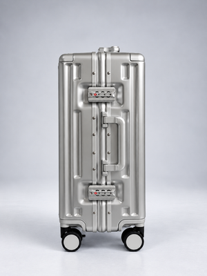 NOUVO Carry-On | Knightsbridge Silver